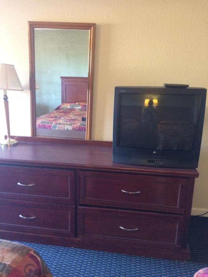 Rest Inn - Extended Stay, I-40 Airport, Wedding & Event Center Amarillo Eksteriør billede