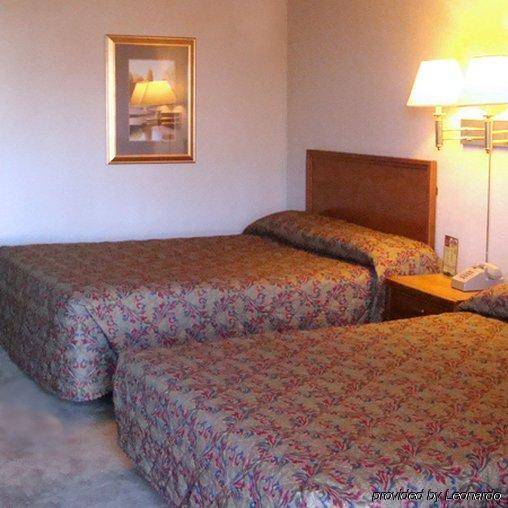 Rest Inn - Extended Stay, I-40 Airport, Wedding & Event Center Amarillo Værelse billede
