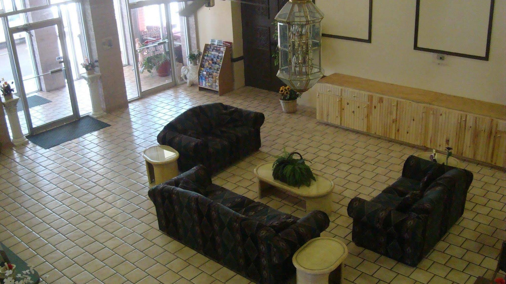 Rest Inn - Extended Stay, I-40 Airport, Wedding & Event Center Amarillo Eksteriør billede