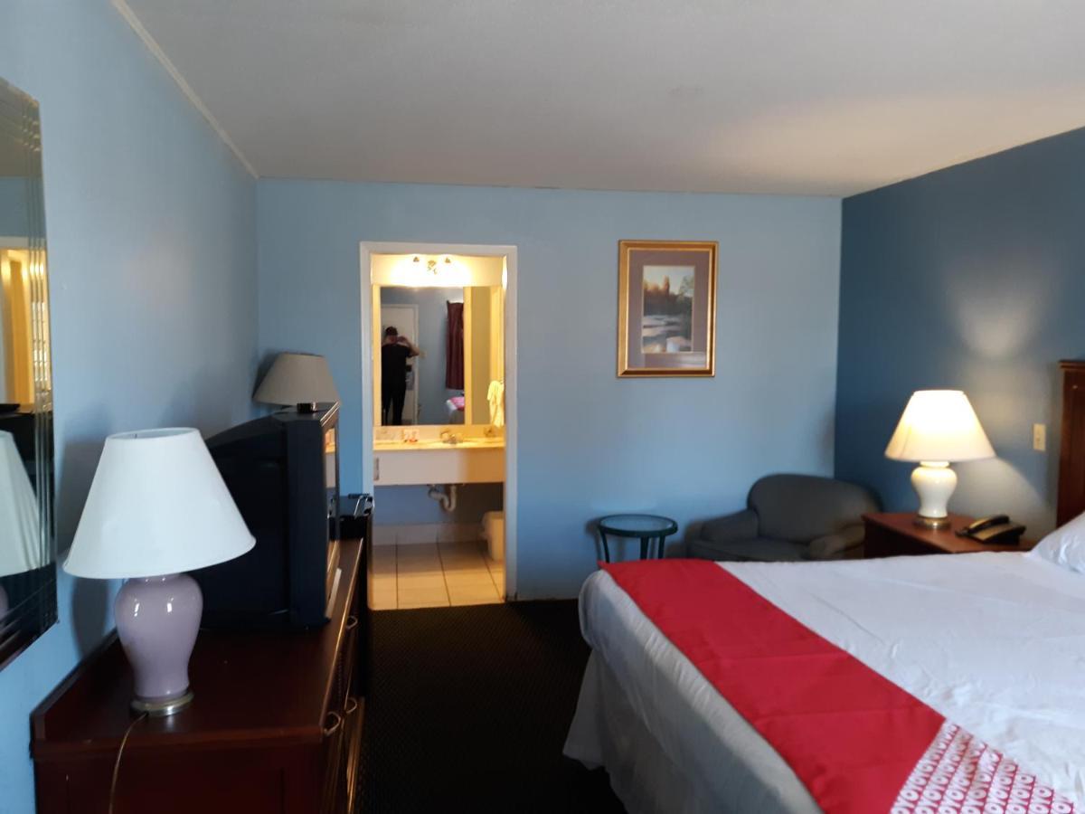 Rest Inn - Extended Stay, I-40 Airport, Wedding & Event Center Amarillo Eksteriør billede