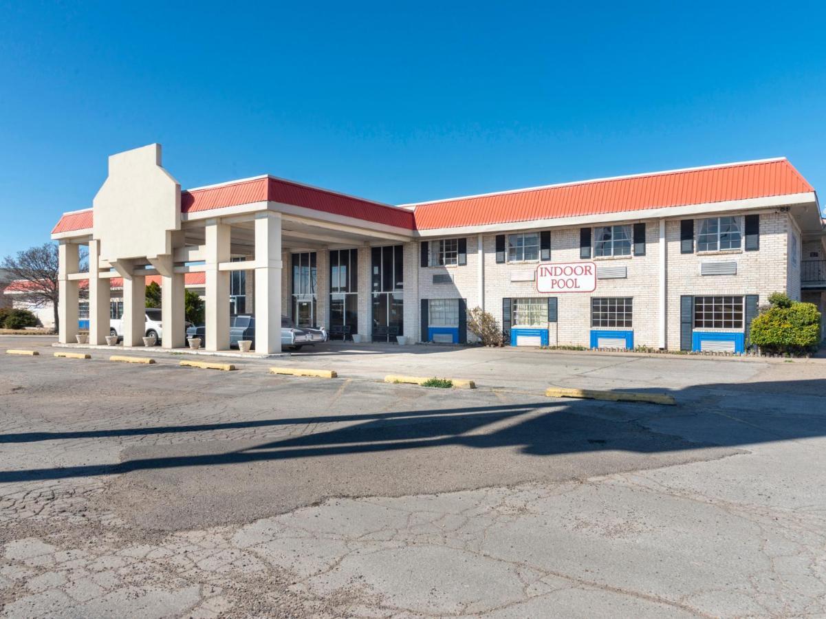 Rest Inn - Extended Stay, I-40 Airport, Wedding & Event Center Amarillo Eksteriør billede